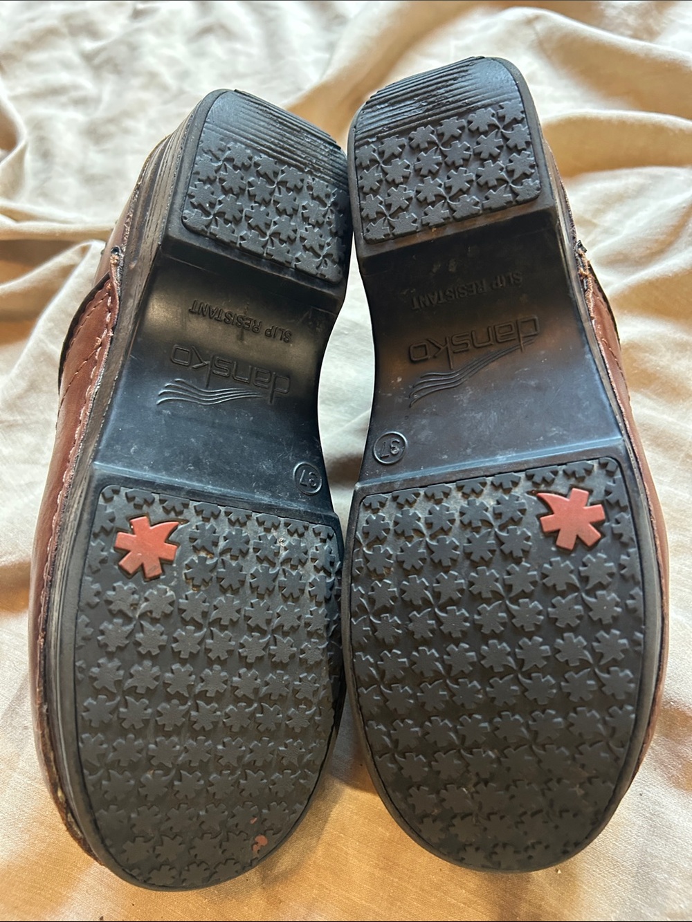 Dansko Brown Leather Women's Clogs - Picture 6 of 8
